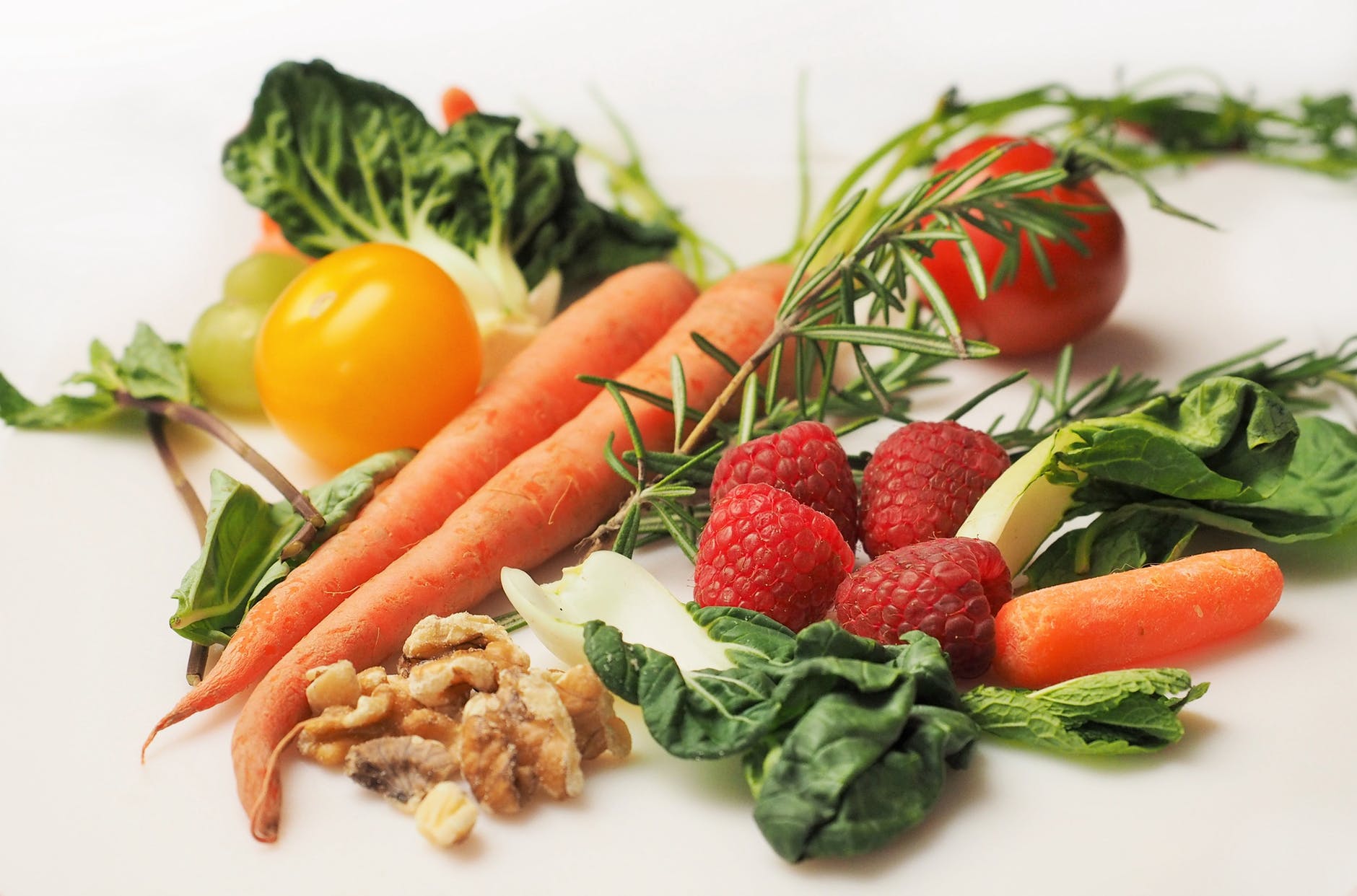 1563520409472947.jpg carrot-kale-walnuts-tomatoes.jpg